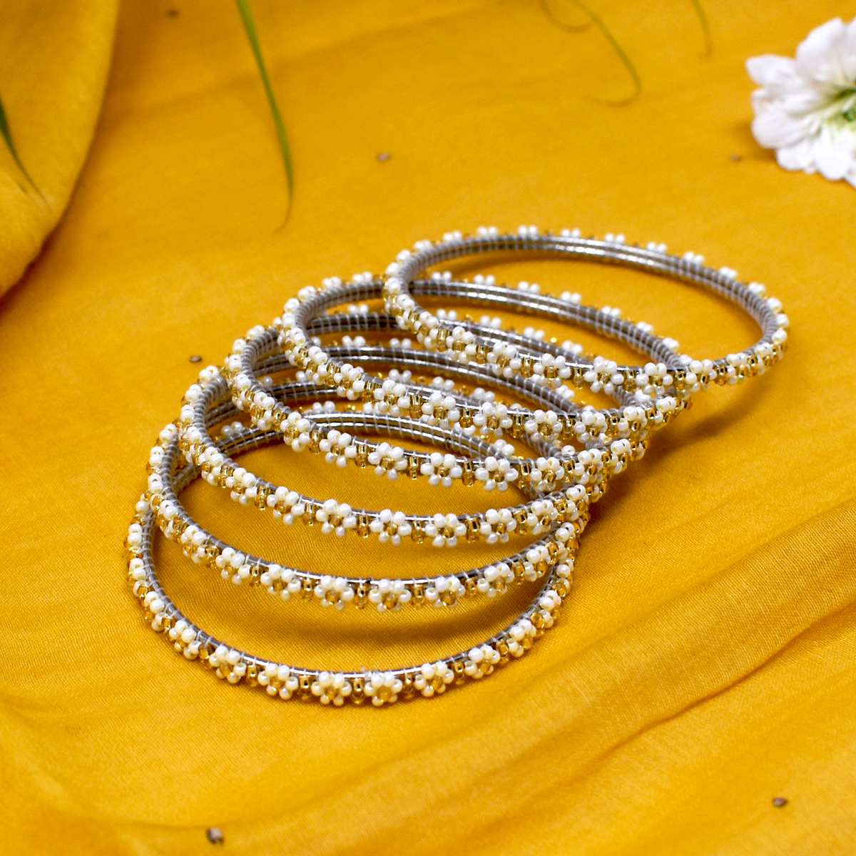 White and Gold Floral Beadwork Bangles — TVAMI