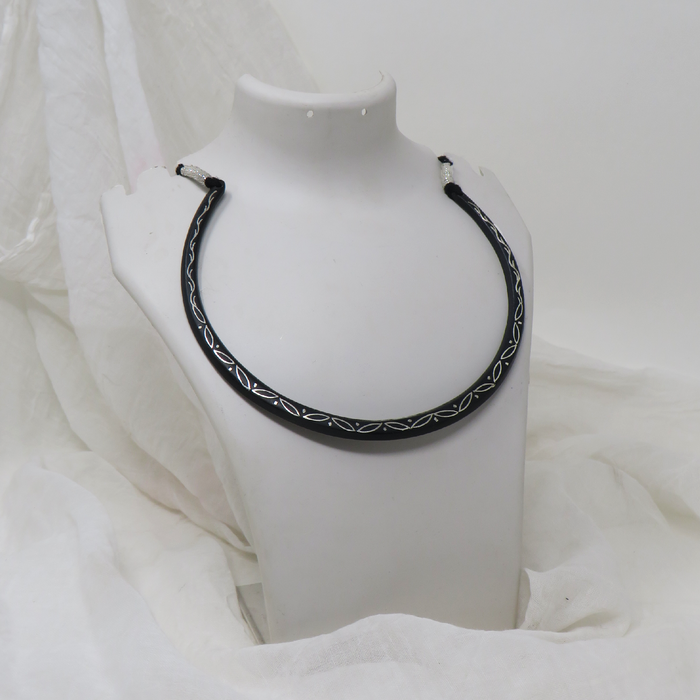 Bidriware Pure Silver Inlay Necklace with Oval Motif
